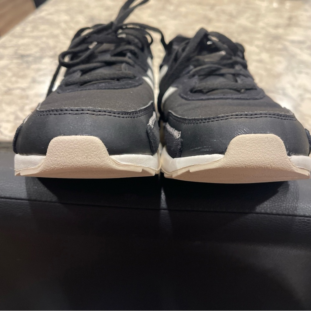 Adidas Retrorun Womens Sneakers Black White Retro Running Shoes EH1859 Size 9.5 - Picture 13 of 15